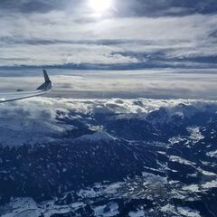 Flugwegposition um 11:47:22: Aufgenommen in der Nähe von Gemeinde Thaur, Thaur, Österreich in 4168 Meter